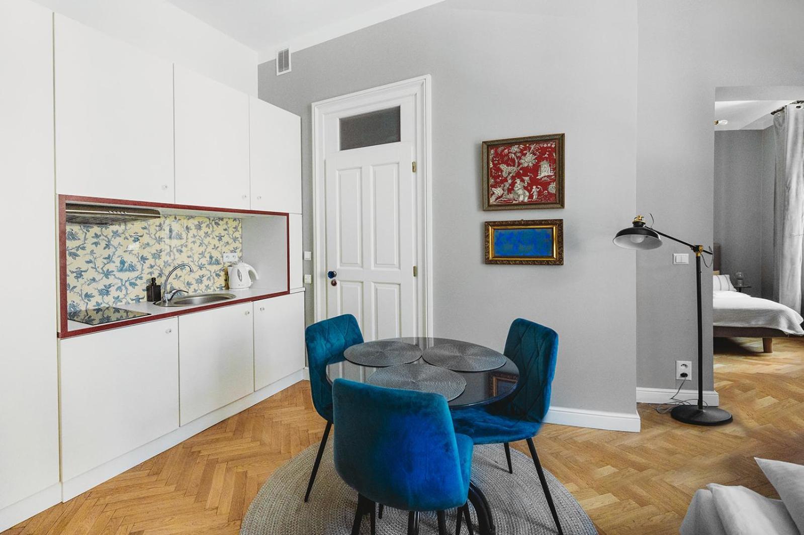 Antique Apartments Old Town Красков Екстериор снимка