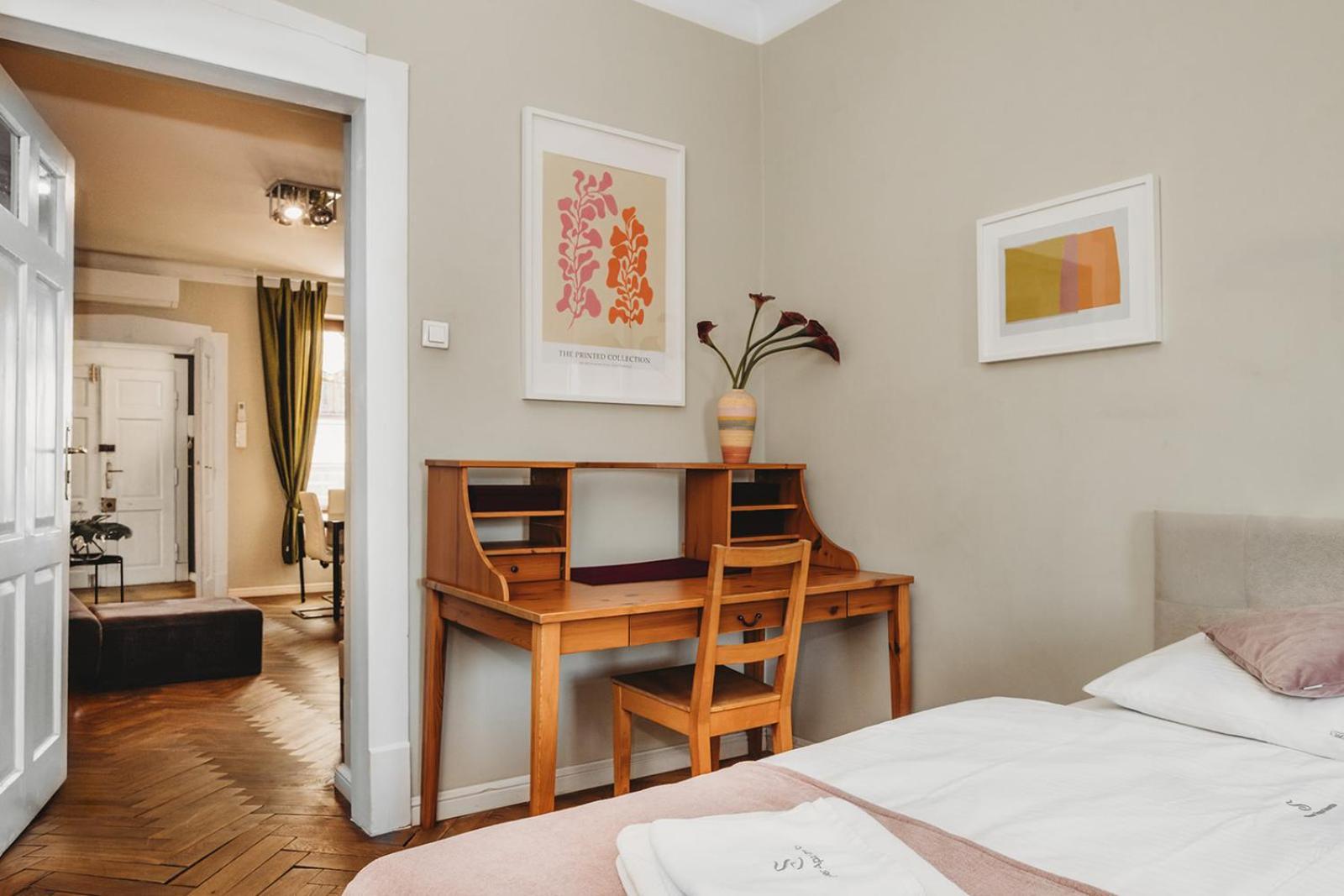 Antique Apartments Old Town Красков Екстериор снимка